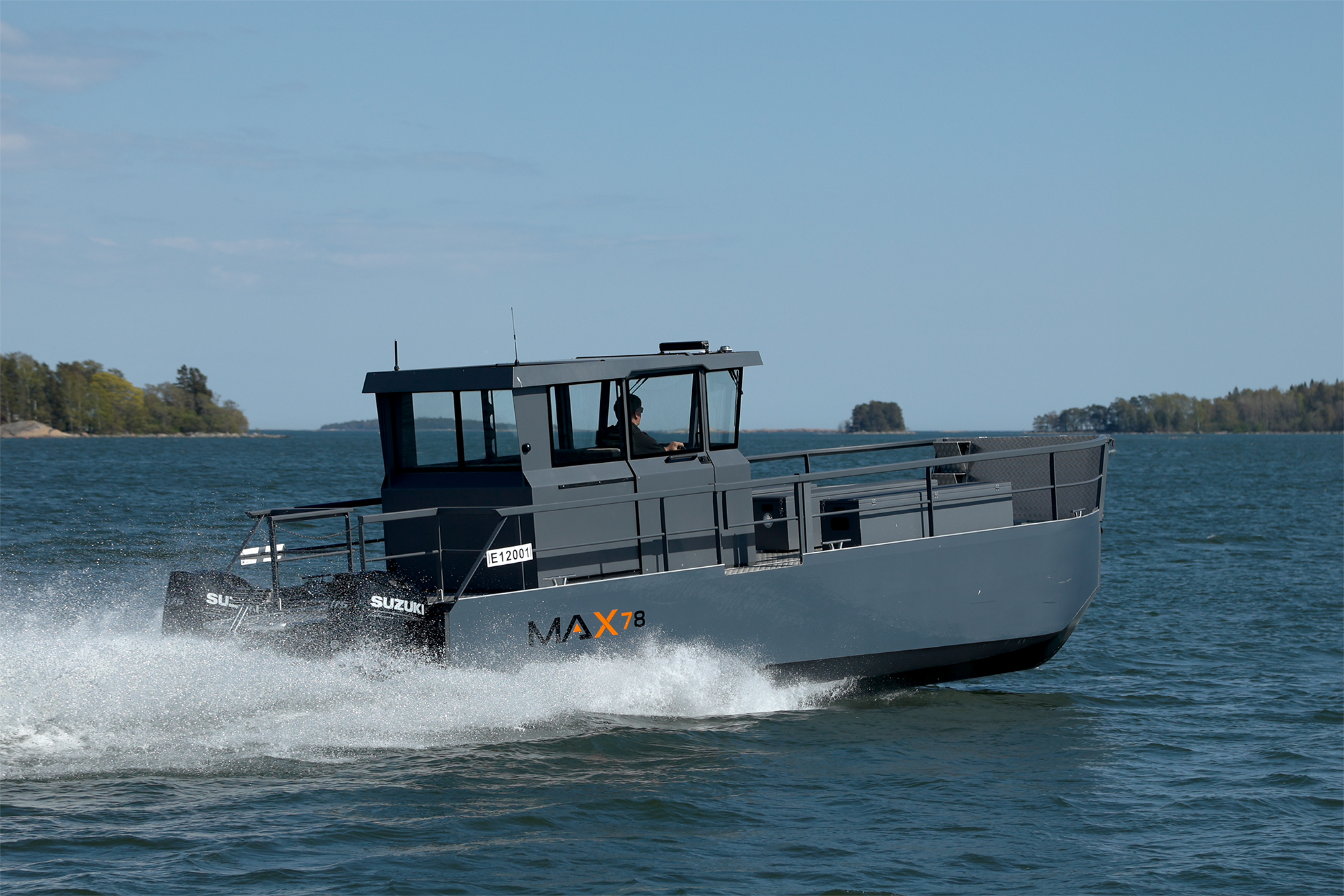 Alumiinikatamaraani MAX 78 Cabin M ja 2x175hv suzuki VM. 2022