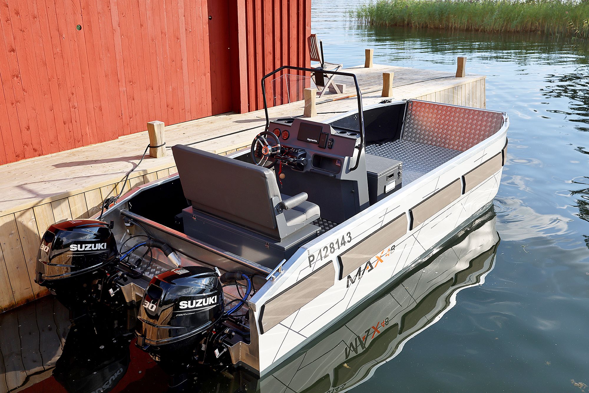 Alumiinivene MAX 48 Totalveneen koeajossa