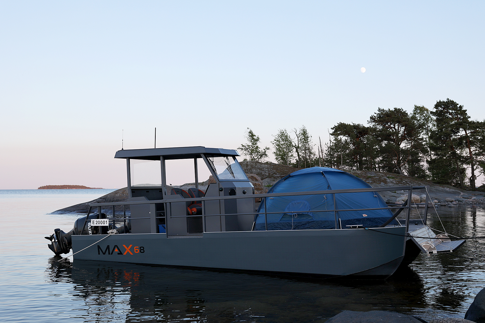 Tutustu MAX veneisiin osastolla 6 f 2 Helsingin VENE 24 BÅT -tapahtumassa 9.-18.2.